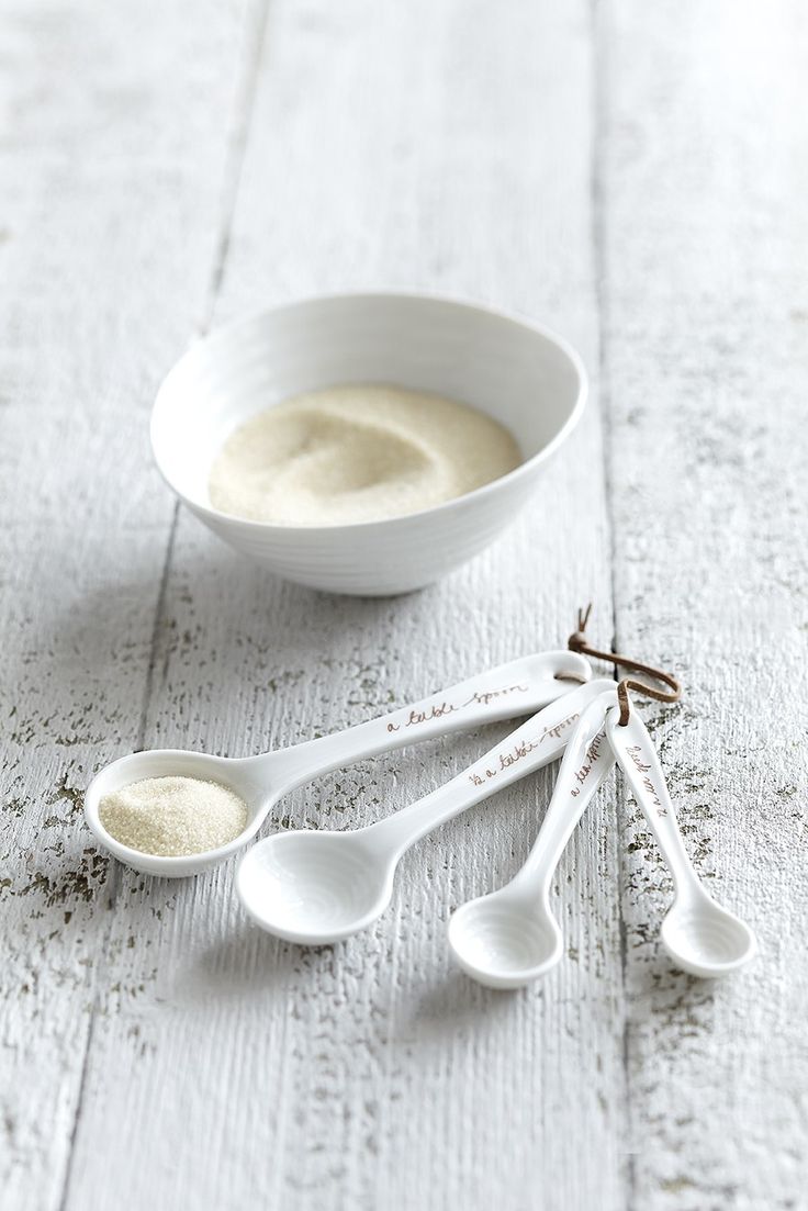 Measuring Spoons S/4, White Porcelain, SOPHIE CONRAN-VONMEL Luxe Gifts